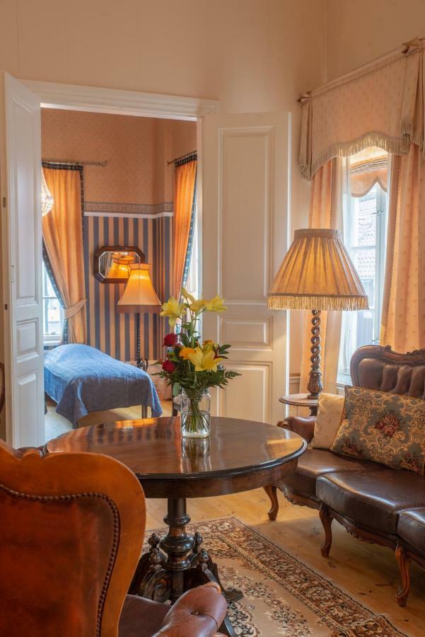 Hotel Wanha Kartano à Kokkola  Extérieur photo